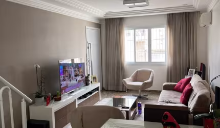 -Casa para venda na Vila Gustavo, próximo ao shopping metrô Tucuruvi. Imóvel com 3 dormitórios, com armários embutidos, sendo 1 suíte, sala para 2 ambientes, cozinha com armários, área de lavanderia c