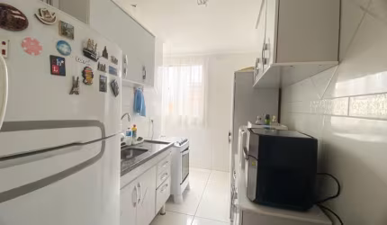Apartamento com 2 Quartos e 1 banheiro à Venda, 42 m² por R$ 256.000