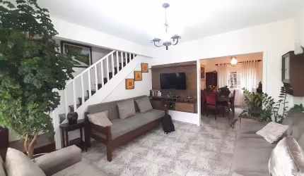Vende-se: Sobrado de Vila, 2 quartos, Edícula com 1 Suíte, 1 Vaga, Santana!