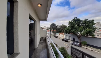 Vende-se: Sobrado no Cursino/Ipiranga, 2 Quartos, 2 Salas, 8 vagas de garagem!