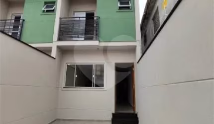 Sobrado Novo à Venda na Parada Inglesa: Seu Novo Lar com Modernidade e Conforto!