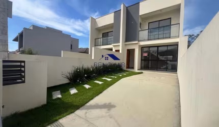 Sobrado com 2 Suítes e Quintal – Lisboa III, São José/SC
