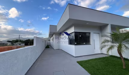 Casa com Suíte, Jardim e 2 Vagas – Bosque São José, Forquilhas – São José/SC