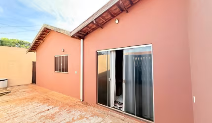 VENDO CASA NO MONTE CASTELO