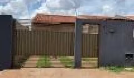 CASA A VENDA NO JARDIM AERO RANCHO