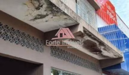 Prédio comercial e Residencial na Estrada do Pré