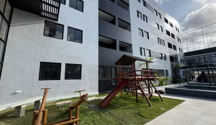 EXCELENTE APARTAMENTO, EM CONDOMINIO COM ÁREA DE LAZER COMPLETA