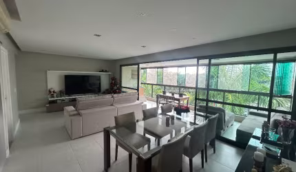 Apartamento de 130m2, com 3 suítes, Alphaville 1