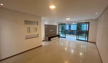 Apartamento de 102m2, com 3/4, suite, Alphaville 1