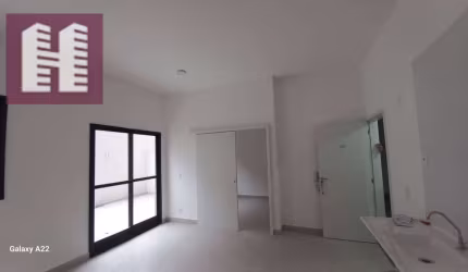 Prédio novo -  nunca habitado  Apartamento localizado no térreo com quintal privativo. Infraestrutura de lazer como pisicina, churrasqueira, play grou