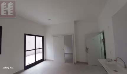 Prédio novo -  nunca habitado  Apartamento localizado no térreo com quintal privativo. Infraestrutur