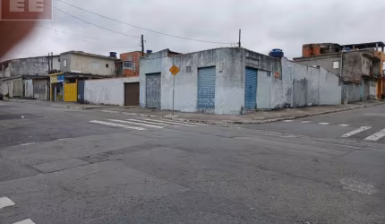 Terreno em Guaianazes, 1.800 metros da Estação Guaianazes