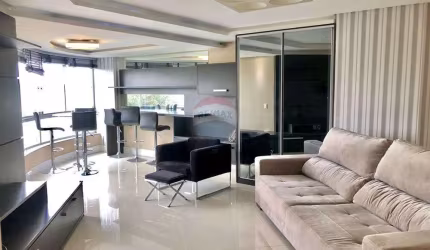 APARTAMENTO 04 DORMITORIOS E SEMI MOBILIADO COM 3 VAGAS DE GARAGEM