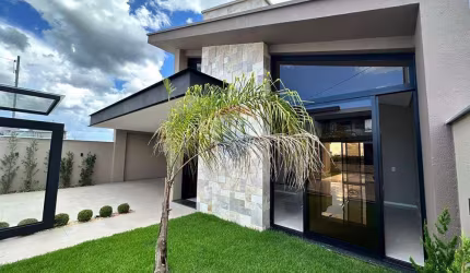 Casa Térrea 3 quartos no Álamos - Nova - com piscina