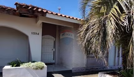 Casa Comercial