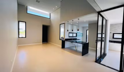 Casa a no Condominio Ile de France em Bragança Paulista-SP