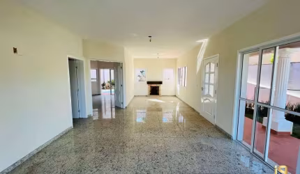 Casa para venda no Condomínio Colinas de São Francisco em Bragança Paulista-SP