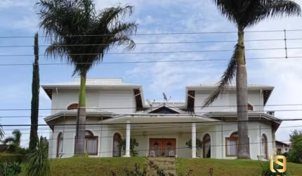 Excelente casa no Condomínio Jardim das Palmeiras em Bragança Paulista