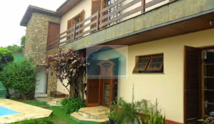 Brooklin velho sobrado com 7 dormitorios 3 suites com piscina .