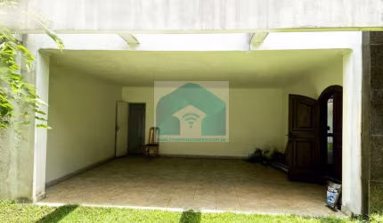 Casa térrea Alto Padrão no Alto da Boa Vista, para locação ou venda