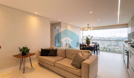 APARTAMENTO - JARDIM PRUDENCIA - DOIS DORMITÓRIOS UM SUÍTE - VARANDA