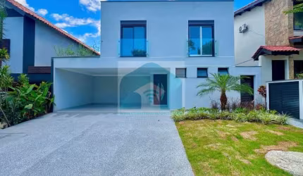 Casa de Condomínio Alphaville 257,38m²  com 4 suítes  e 7 banheiros 4 vagas cobertas
