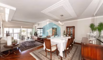 Apartamento em Moema , 3 dormitórios, 1 suite ,2 vagas e 168M².