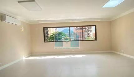 Apartamento Guaruja , 3 dormitorios, 1 suite e 1 vaga .