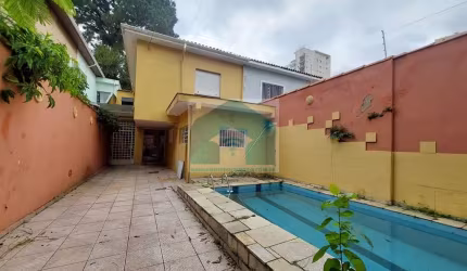 Sobrado no Campo Belo 4 dormitórios, piscina