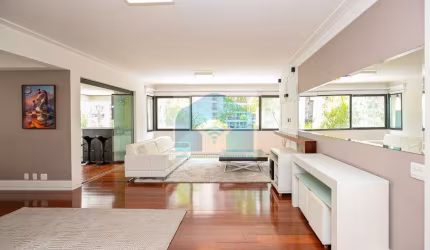 APARTAMENTO NO CAMPO BELO  162m²- 3 SUITES 3 VAGAS+DEPOSITO