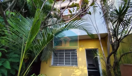 Casa de Vila fechada no Campo Belo , 5 Dormitorios, 2 suites e  3 vagas.