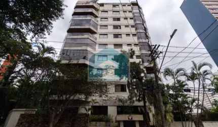 Apartamento 195m², com 3 suítes, 3 vagas e depósito