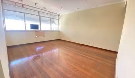 Apartamento para venda possui 130 metros quadrados com 3 quartos em Icaraí - Niterói - RJ