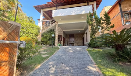 Execelente casa  4 quartos em condomínio  Pendotiba
