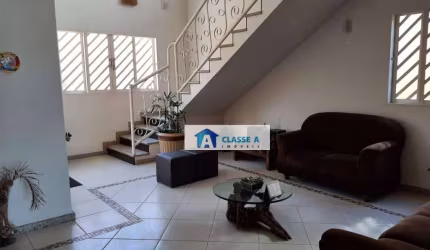 Casa com 5 quartos à venda, 338 m² por R$ 1.500.000 - João Pinheiro - Belo Horizonte/MG