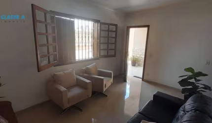 Classe A oferece esta Casa com 3 dormitórios à venda, 177 m² por R$ 690.000 - Conjunto Califórnia - Belo Horizonte/MG
