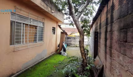 Classe A oferece esta Casa com 6 dormitórios à venda, 229 m² por R$ 850.000 - João Pinheiro - Belo Horizonte/MG