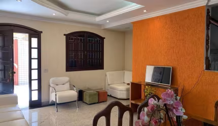 Classe A Imóveis apresenta: Casa incrível no bairro Padre Eustáquio