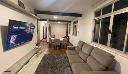 Classe A Imóveis apresenta: Apartamento impecável no coração do bairro!