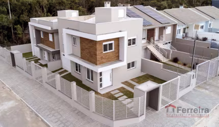 Ferreira Negócios Imobiliários Vende	Sobrado em Caxias do Sul Bairro Nossa Senhora das Graças Casa Quebec