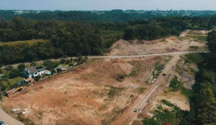 Ferreira Negócios Imobiliários Vende	Terreno em Caxias do Sul Bairro São Caetano Província de São Miguel