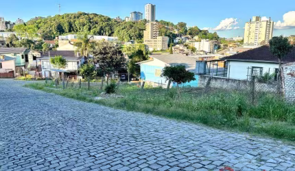 Ferreira Negócios Imobiliários Vende	Terreno em Caxias do Sul Bairro Salgado Filho Terreno