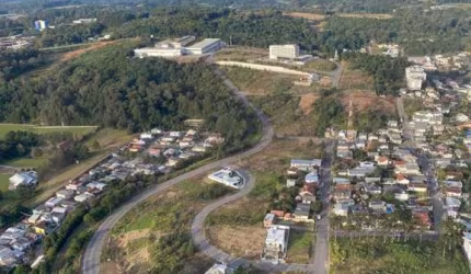 Ferreira Negócios Imobiliários Vende	Terreno em Garibaldi  Bairro Ferroviário Parque do Esqui