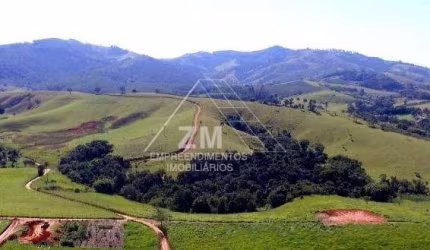 Chácara / sítio com 1 quarto à venda na Rua Presidente Tancredo Neves, 3, Centro, Monte Sião, 4000 m2 por R$ 165.000