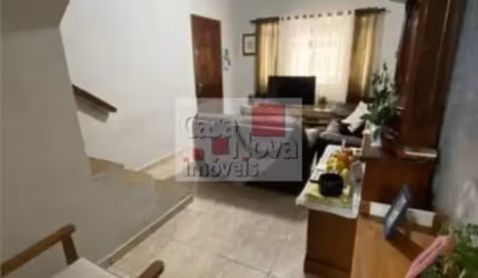 Ótimo sobrado com boa localização!!!