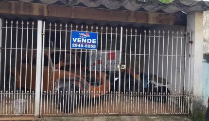CASA TÉRREA BEM LOCALIZADO   !!!