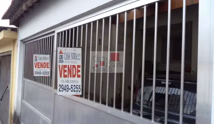 Casa Térrea bem localizada bairro residencial,com duas vagas.