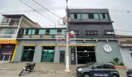 Prédio comercial + casa assobradada no Jd. Cumbica