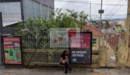 IMÓVEL EM LOCAL PREVILEGIADO COM 2 CASAS.
