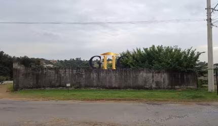 VENDO EXCELENTE TERRENO DE EM CONDOMÍNIO FECHADO. Condomínio Terras de São Francisco com 1.104m²  - Área Total: 1.104 m². - Terreno em DECLIVE - Caído